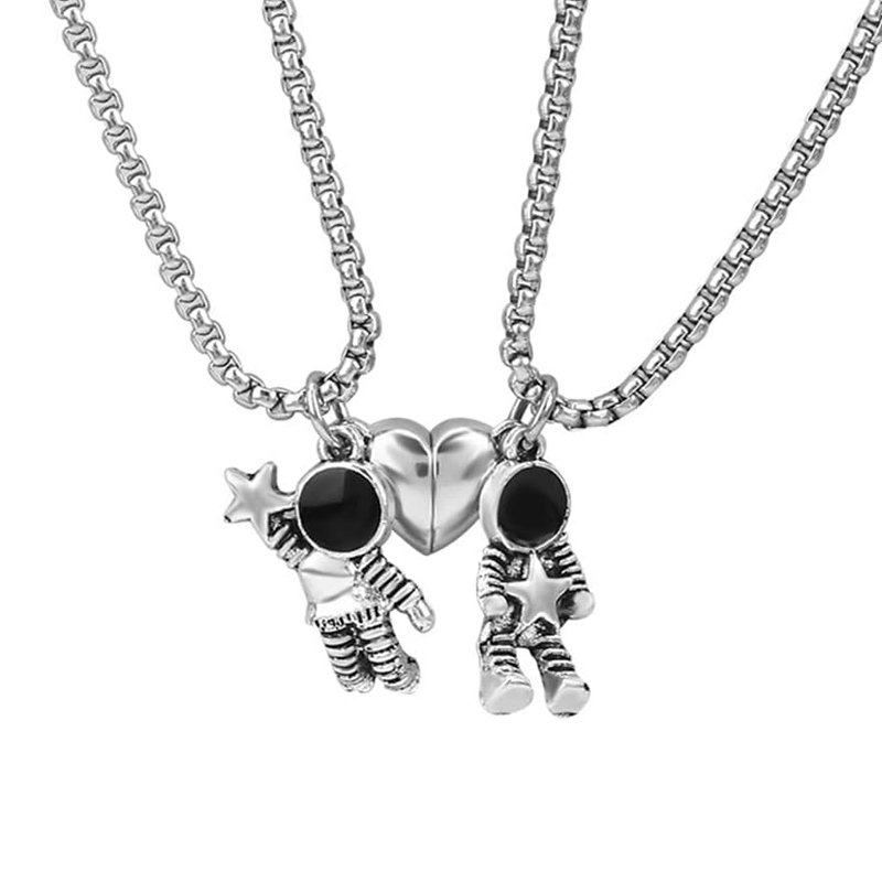 Magnetic Couple Matching Necklaces - Kalung liontin BFF pasangan magnetis Spaceman