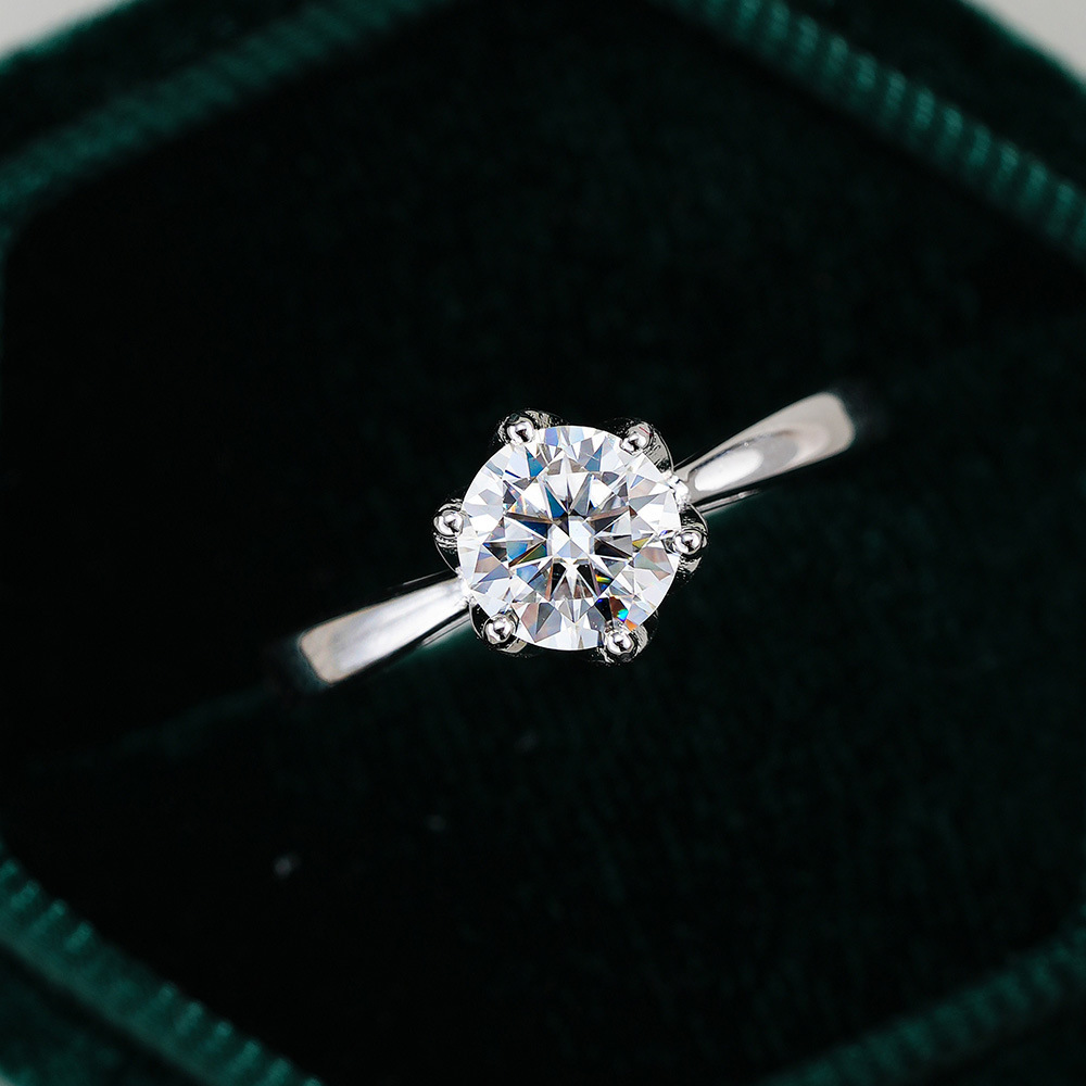 Moissanite Engagement Ring 1 Carat - JoyceJelly Cincin Moissanite Enam Cakar Klasik