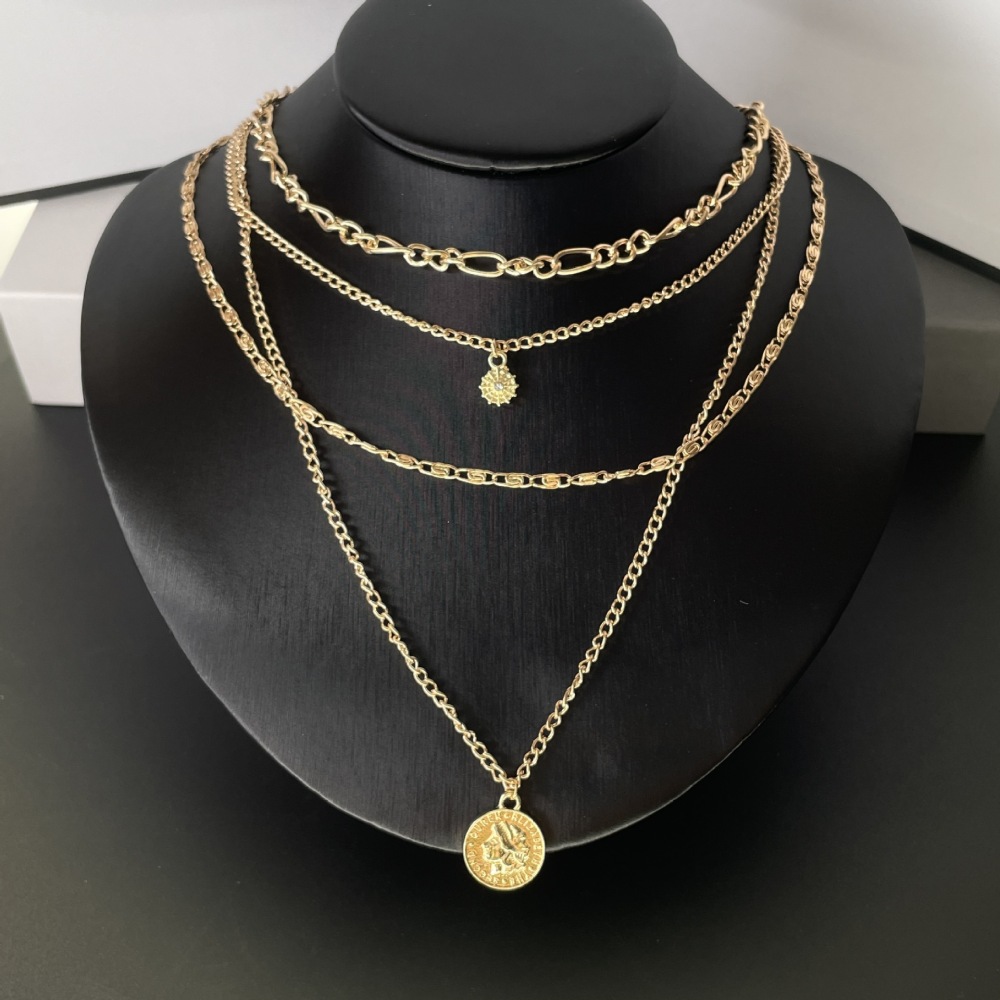 Kalung Liontin Potret Gaya Boh - Layered Pendant Necklace Aesthetic ulasan dan harga