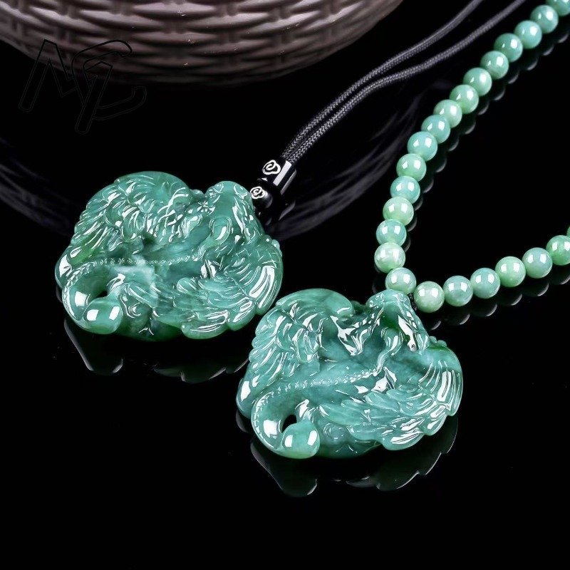Liontin Apsaras Pixiu Terbang  - Necklaces ulasan dan harga