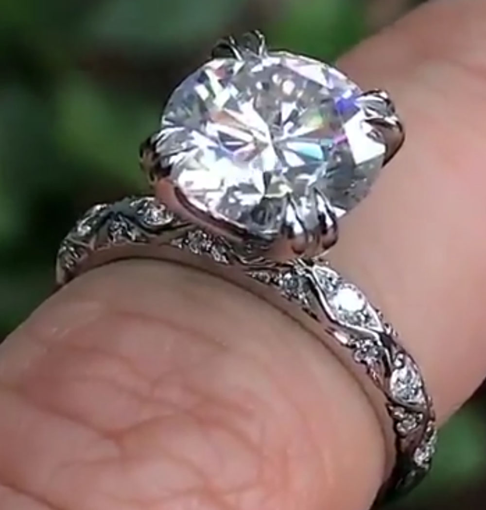 Cincin Pernikahan Wanita Plati - Moissanite Engagement Ring 1 Carat ulasan dan harga