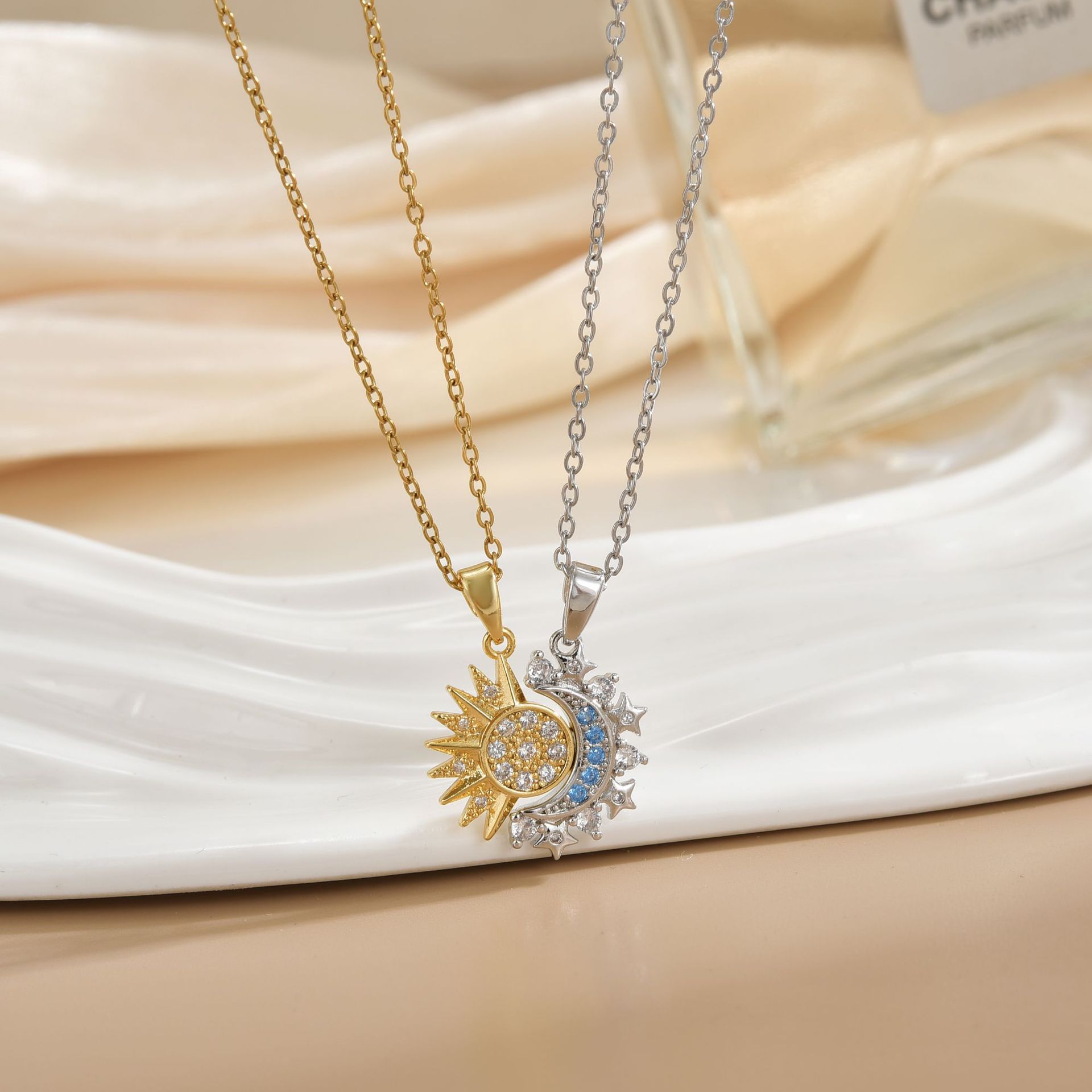 Kalung Magnetik Pasangan Kalun - Magnetic Couple Matching Necklaces ulasan dan harga