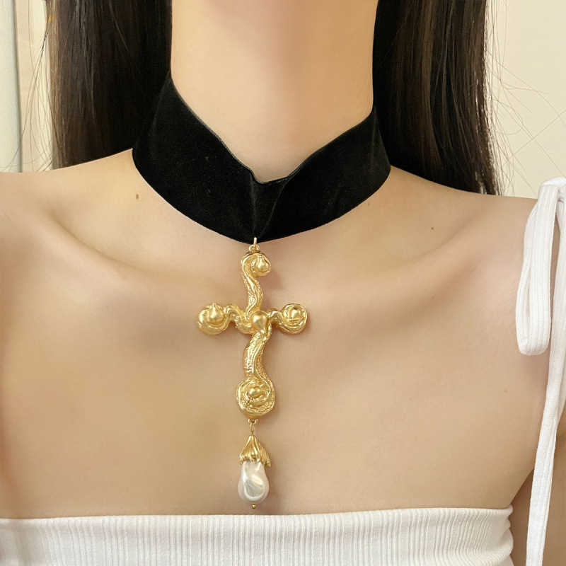 Kalung Liontin Salib Mutiara B - Pearl Choker Necklace Vintage ulasan dan harga
