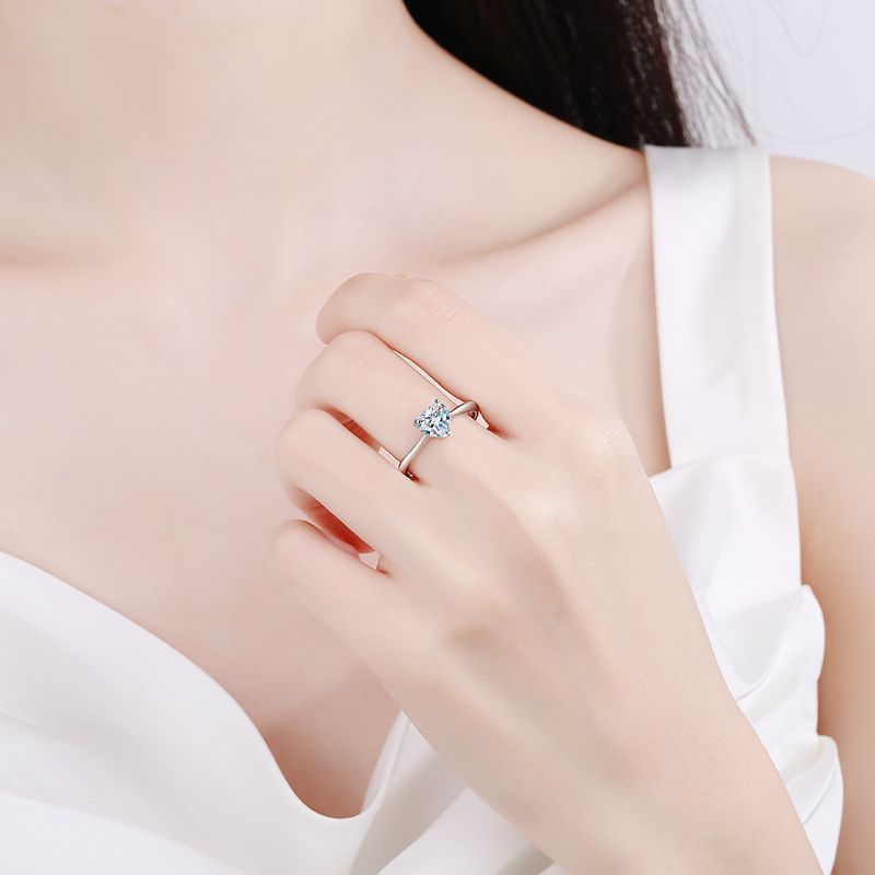 LioraGem Cincin Moissanite Ben - Moissanite Engagement Ring 1 Carat ulasan dan harga
