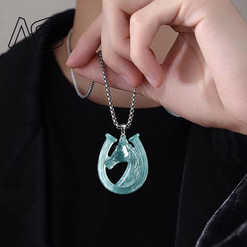 Kalung Liontin Tanduk Kuda dar - Necklaces ulasan dan harga