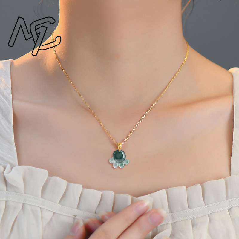 Kalung Liontin Cakar Kucing Gi - Necklaces ulasan dan harga
