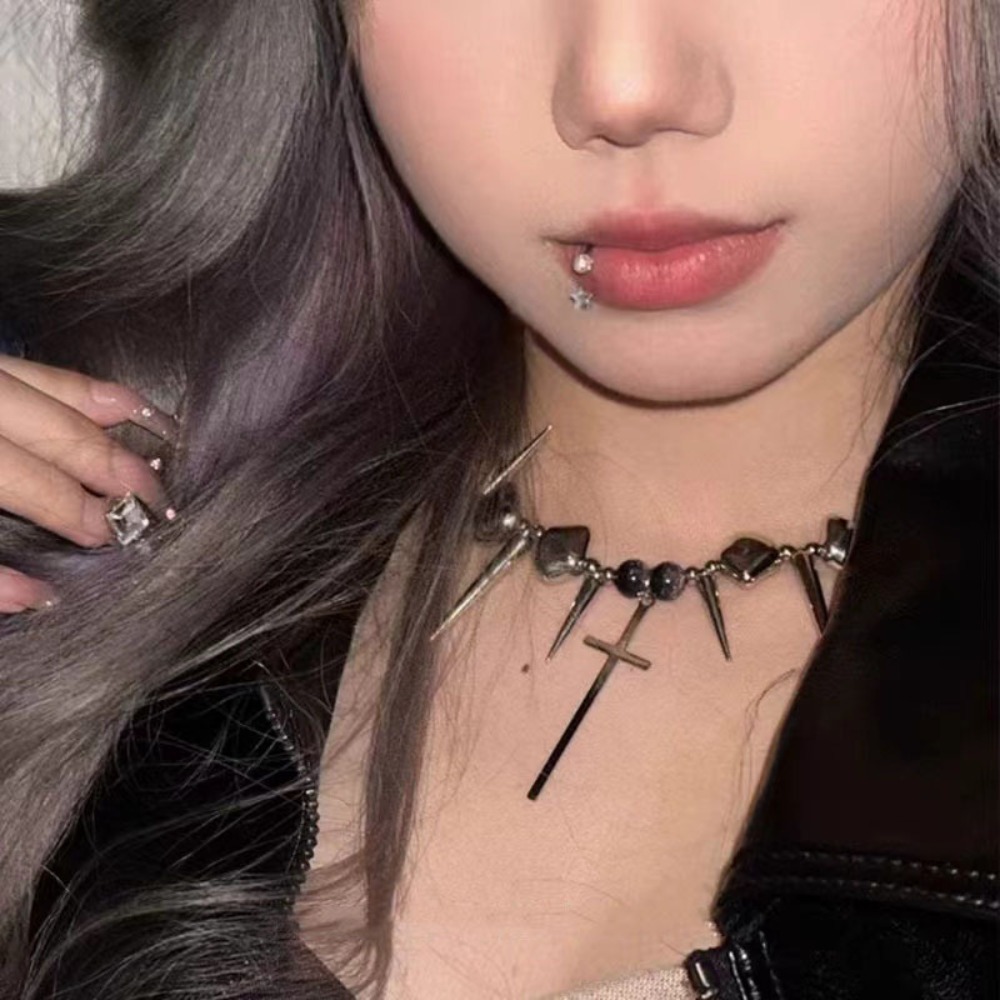 Kalung Rantai Berumbai Kristal - Goth Punk Spike Choker ulasan dan harga